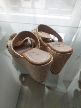 Cuñas esparto beige, muy elegantes