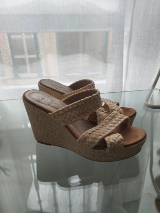 Cuñas esparto beige, muy elegantes