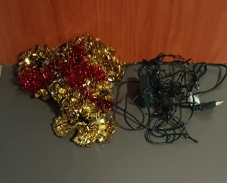 Luces de Navidad y guirnalda
