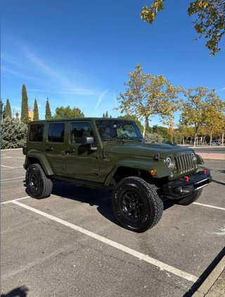 Jeep Wrangler Unlimited Sahara, 75.º aniversario
