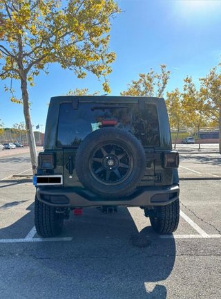 Jeep Wrangler Unlimited Sahara, 75.º aniversario