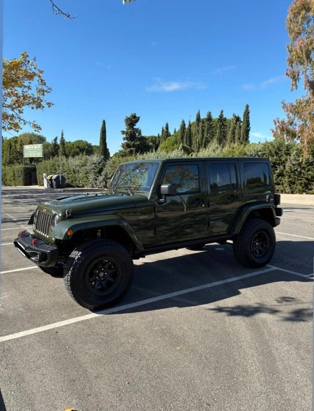 Jeep Wrangler Unlimited Sahara, 75.º aniversario