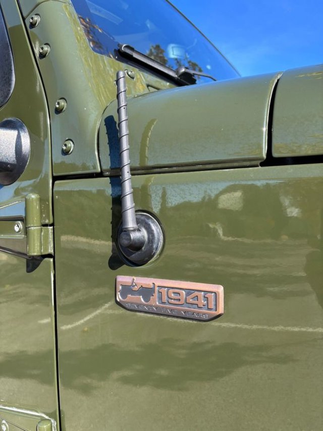 Jeep Wrangler Unlimited Sahara, 75.º aniversario