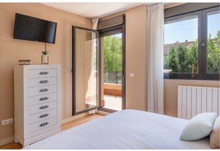 Habitación completa sin la cama ni colchon
