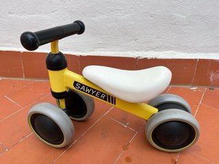 Correpasillos Bicicleta Sawyer Amarillo