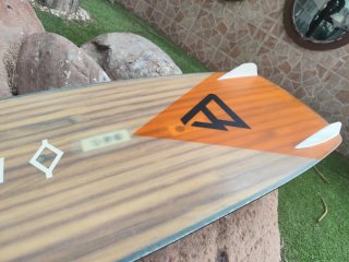 Tabla Kitesurf Brunotti Onyx 136