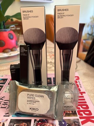 Lote 6 Kiko Milano: Brochas, Labial, Toallitas