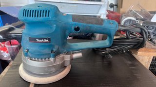 Makita BO6030 Lijadora Orbital 150mm (6”)