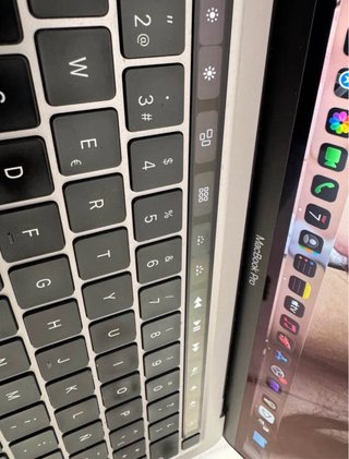 MacBook Pro 13 2020 Touch Bar