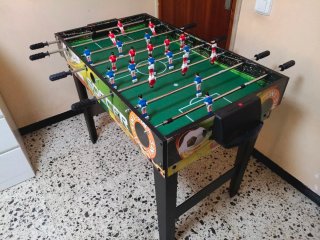Mesa de billar, futbolín y más