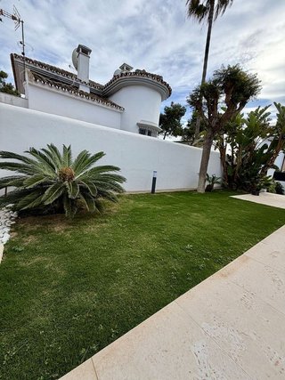 Chalet en alquiler en Nueva Andalucía centro en Marbella