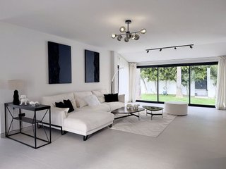 Chalet en alquiler en Nueva Andalucía centro en Marbella