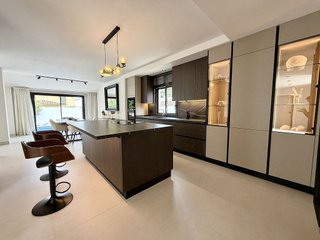 Chalet en alquiler en Nueva Andalucía centro en Marbella