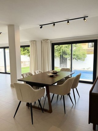 Chalet en alquiler en Nueva Andalucía centro en Marbella