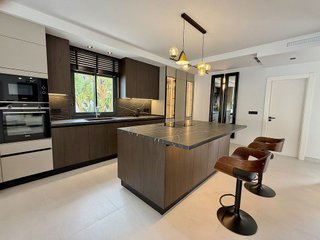 Chalet en alquiler en Nueva Andalucía centro en Marbella
