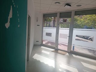 Local comercial en alquiler en Altozano - Conde Lumiares en Alicante