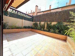 Casa adosada en alquiler en Mirasierra en Madrid