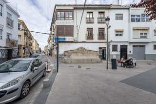 Local comercial en venta en Baza