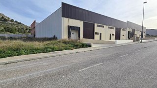 Nave industrial en alquiler en Castalla