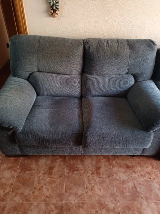 2 Sofás gris de tela,uno de 3 plazas y otro de 2