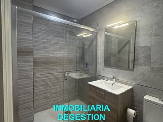 Piso en alquiler en Linares