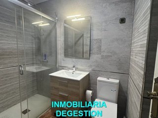 Piso en alquiler en Linares