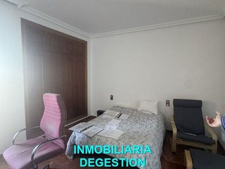 Piso en alquiler en Linares