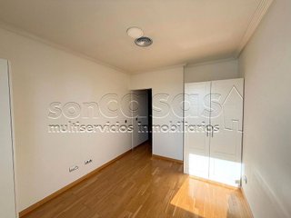 Piso en alquiler en Virgen del Cortijo - Manoteras en Madrid