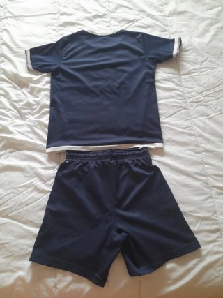 Conjunto deportivo Puma azul y blanco