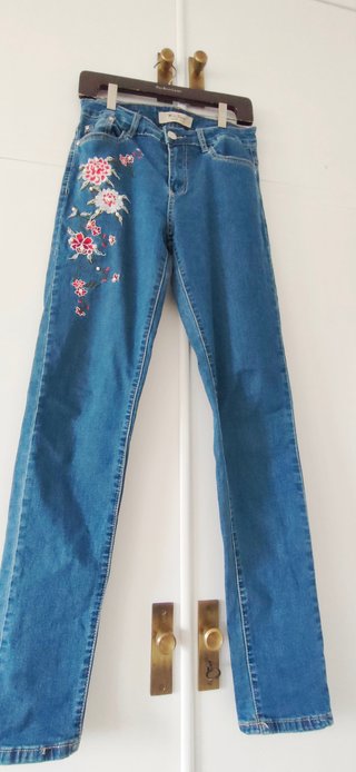Vaqueros Miss Fanny bordados florales