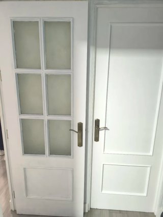 Puertas de pino lacadas en blanco
