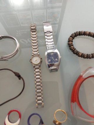 Lote vintage: pulseras, relojes y anillos