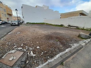 Terreno en venta en El Charco-Las Salinas en Puerto del Rosario