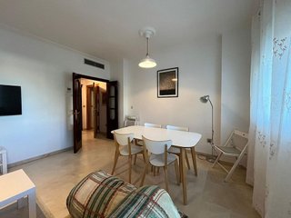 Piso en alquiler en El Juncal - Av. de la Paz en Sevilla
