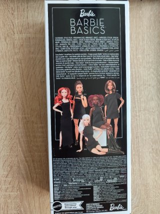 Barbie Basics Model 04