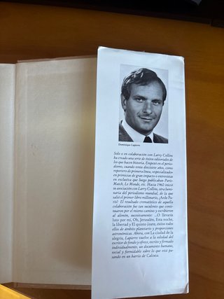 Libro : la ciudad de la alegria