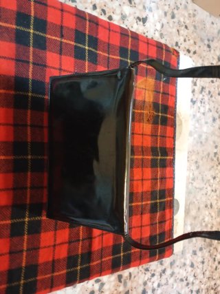 Bolso vintage piel charol GUGGI