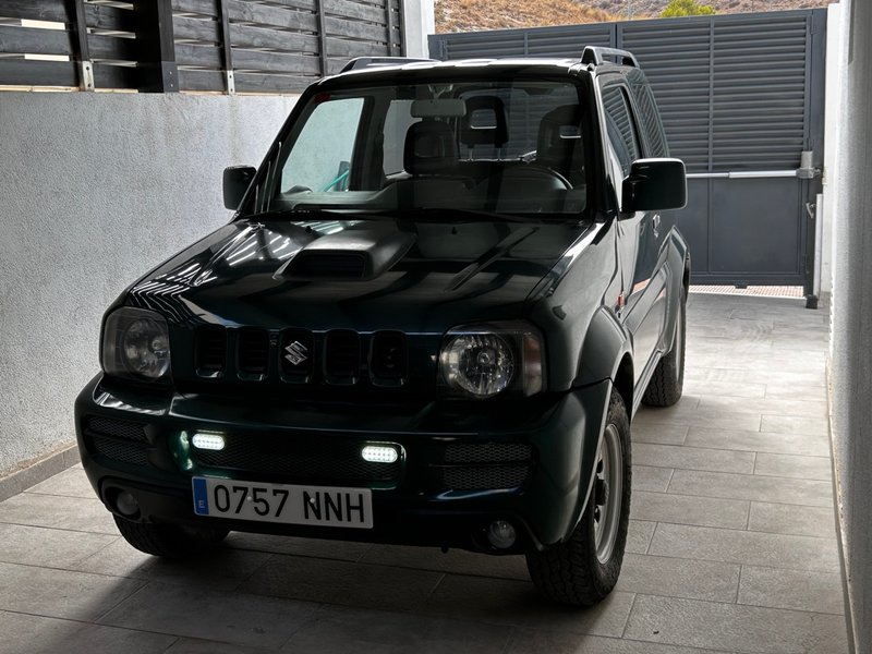 Suzuki Jimny 2006 4x4 - foto 1
