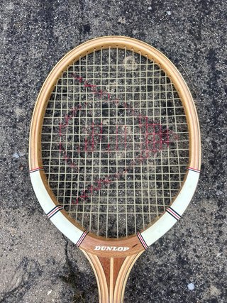 Raqueta Dunlop Maxply con funda