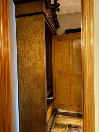 Guardaroba classico in legno