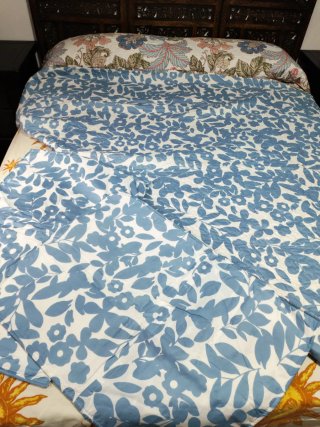 Colcha estampada reversible
