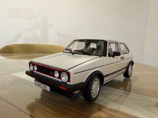 Maqueta VW Golf I Welly 1:18