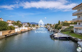 Piso en venta en Empuriabrava en Castelló d´Empúries