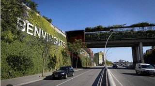 Local comercial en alquiler en La Prosperitat en Barcelona