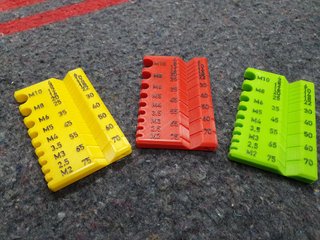 5 ORGANIZADORES DE TORNILLOS Y TUERCAS