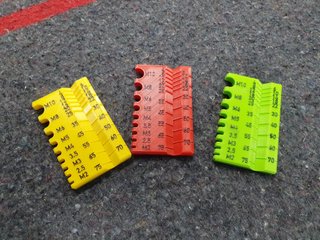 5 ORGANIZADORES DE TORNILLOS Y TUERCAS