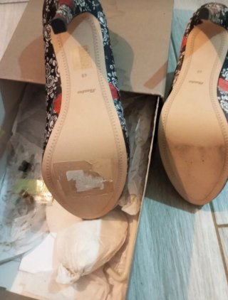 Décolleté con plateau e tacco