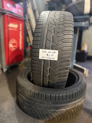 Neumáticos Michelin 225/40/18 92W