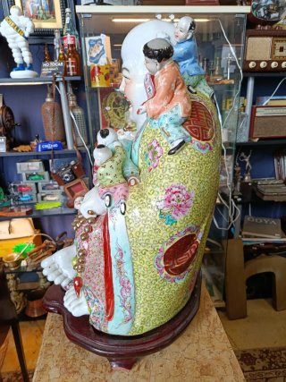 BUDA DE LA FELICIDAD O DE LA FERTILIDAD, PORCELANA