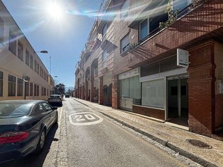 Local comercial en venta en Cervantes en Granada